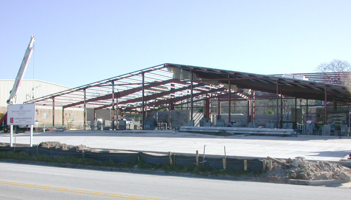 B&G Club Lufkin crop